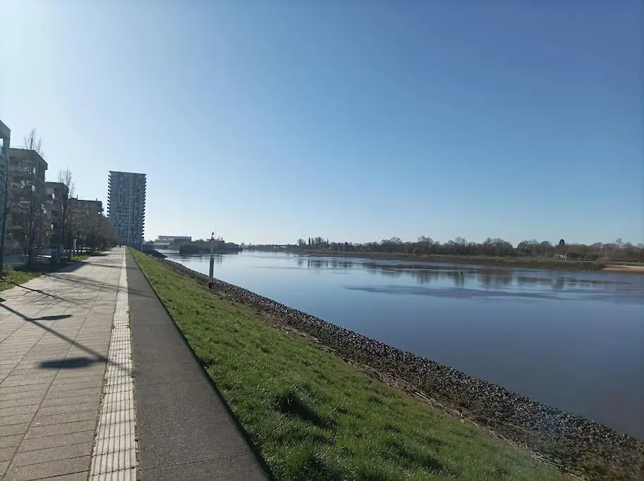 Hollaendisches Kajuetboot Nixe location