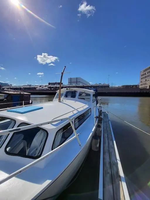 Hollaendisches Kajuetboot Nixe Hotel Bremen 0*,